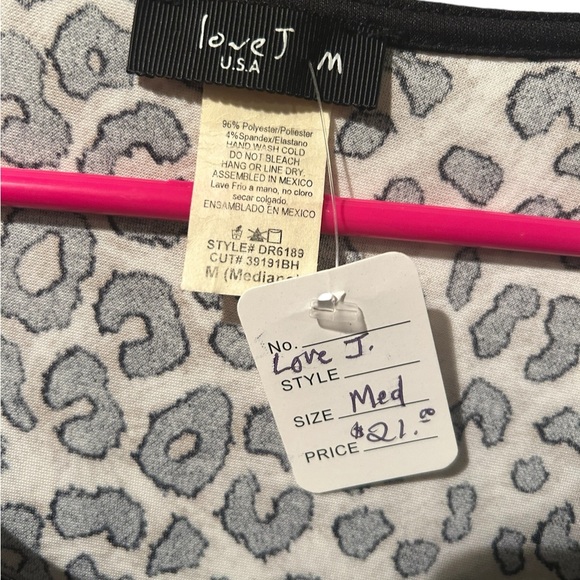 Beautiful love Jay size medium animal print dress - Picture 5 of 6